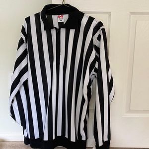 Mens hockey ref jersey CCM size 48. New with tags